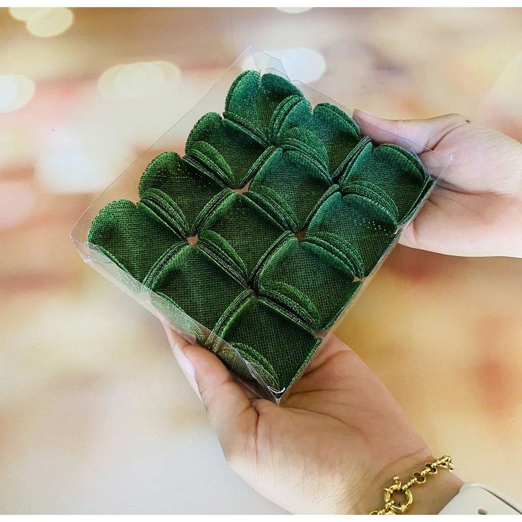 Forminhas Doces Finos: Elegância em Verde Floresta