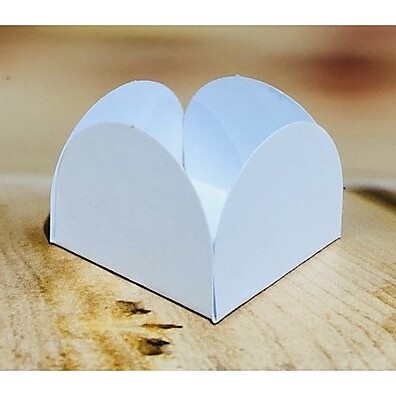 Forminhas para Doces: 50 Unidades Brancas