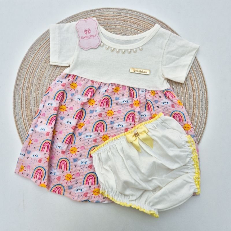 Vestido Bebê Menina com Pérolas e Tapa Fraldas