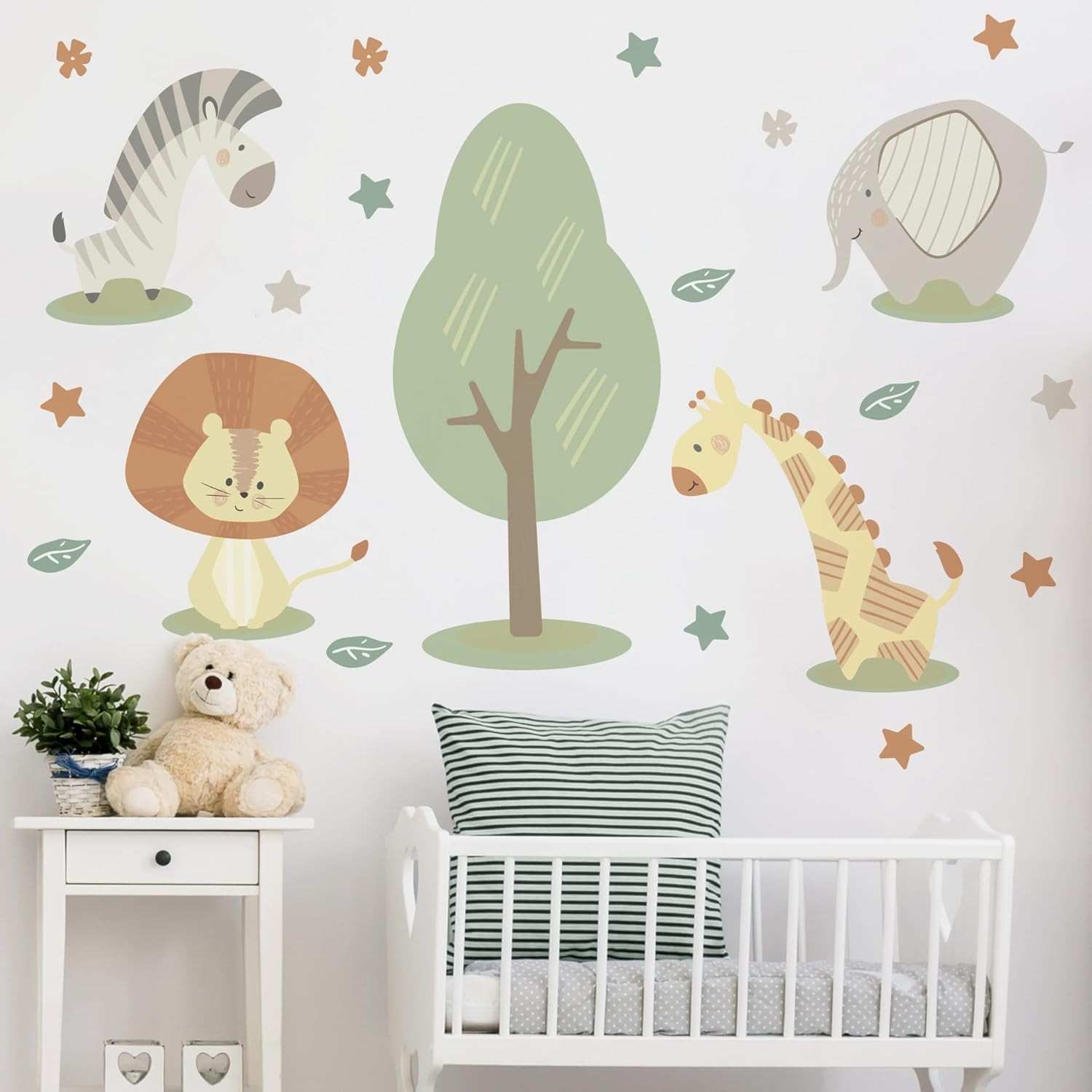 Adesivo de Parede Infantil Safari - Árvore e Animais para Decoração do Quarto