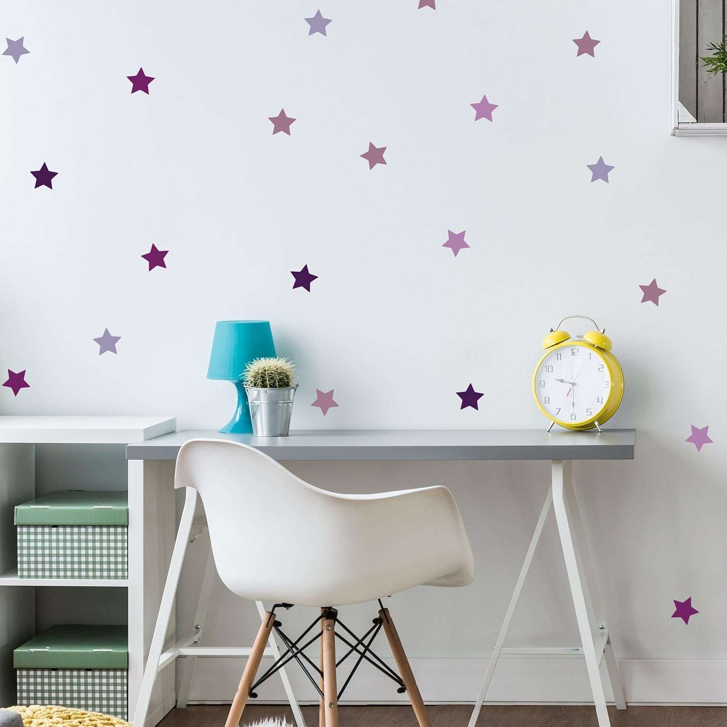 Adesivo de Parede Infantil Estrelas Roxas e Lilás - Kit com 50 Unidades para Decoração Divertida