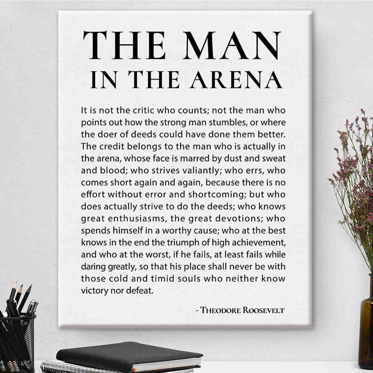 Arte Motivacional em Tela 20x25cm - Frase Inspiradora 'O Homem na Arena' - Decoração de Parede para Casa e Escritório