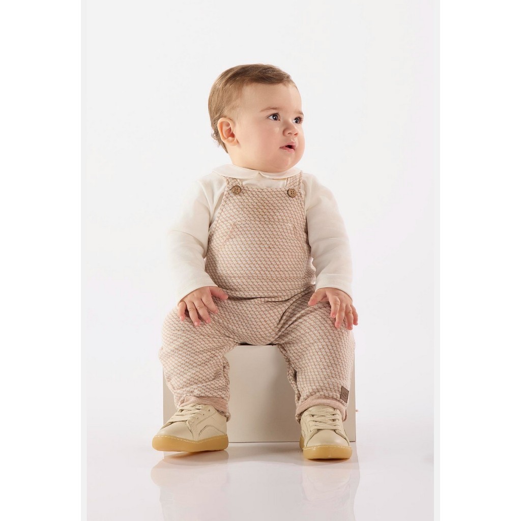 Jardineira e Body Bebê: Conforto e Estilo Up Baby