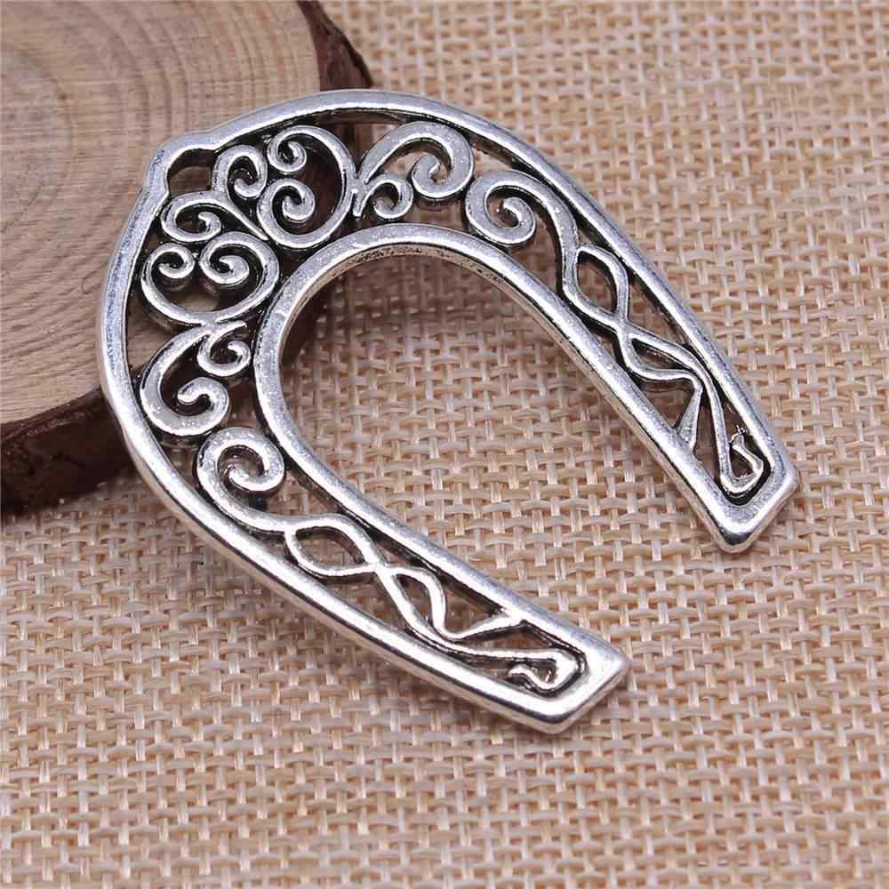 joias-para-unico-charme-cavalo-de-cabeca-horseshoe-wysiwyg