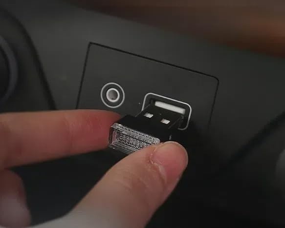 Kit 6 Lâmpadas LED USB Carro: Luz Noturna Decorativa e Atmosfera Automática