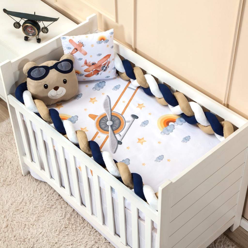 Kit Berço 4 Peças Urso Aviador – Conforto e Estilo para o Seu Bebê