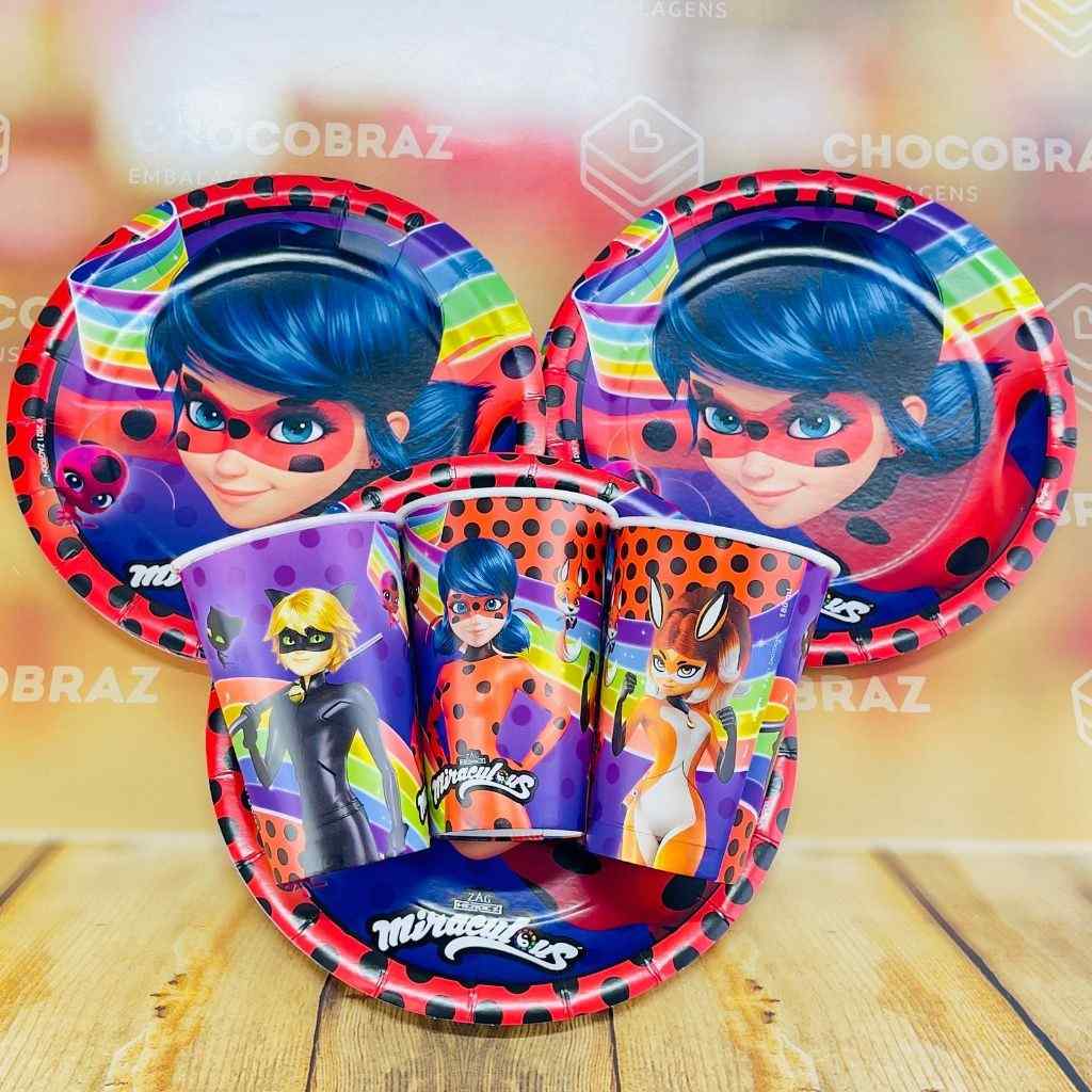 Kit Festa Ladybug: 8 Pratos e 8 Copos!