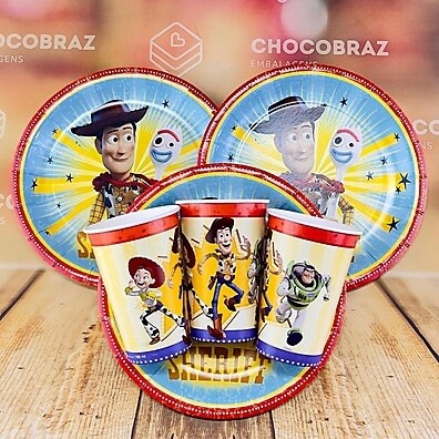 Kit Festa Toy Story 4 – 8 Pratos + 8 Copos 180ml