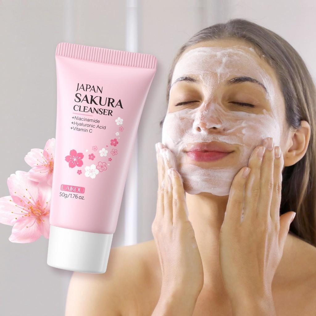 Laikou Sakura: Limpeza Facial Revitalizante