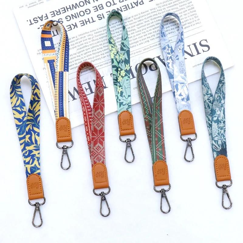 Lanyard Versátil: Chaveiro, Celular e ID