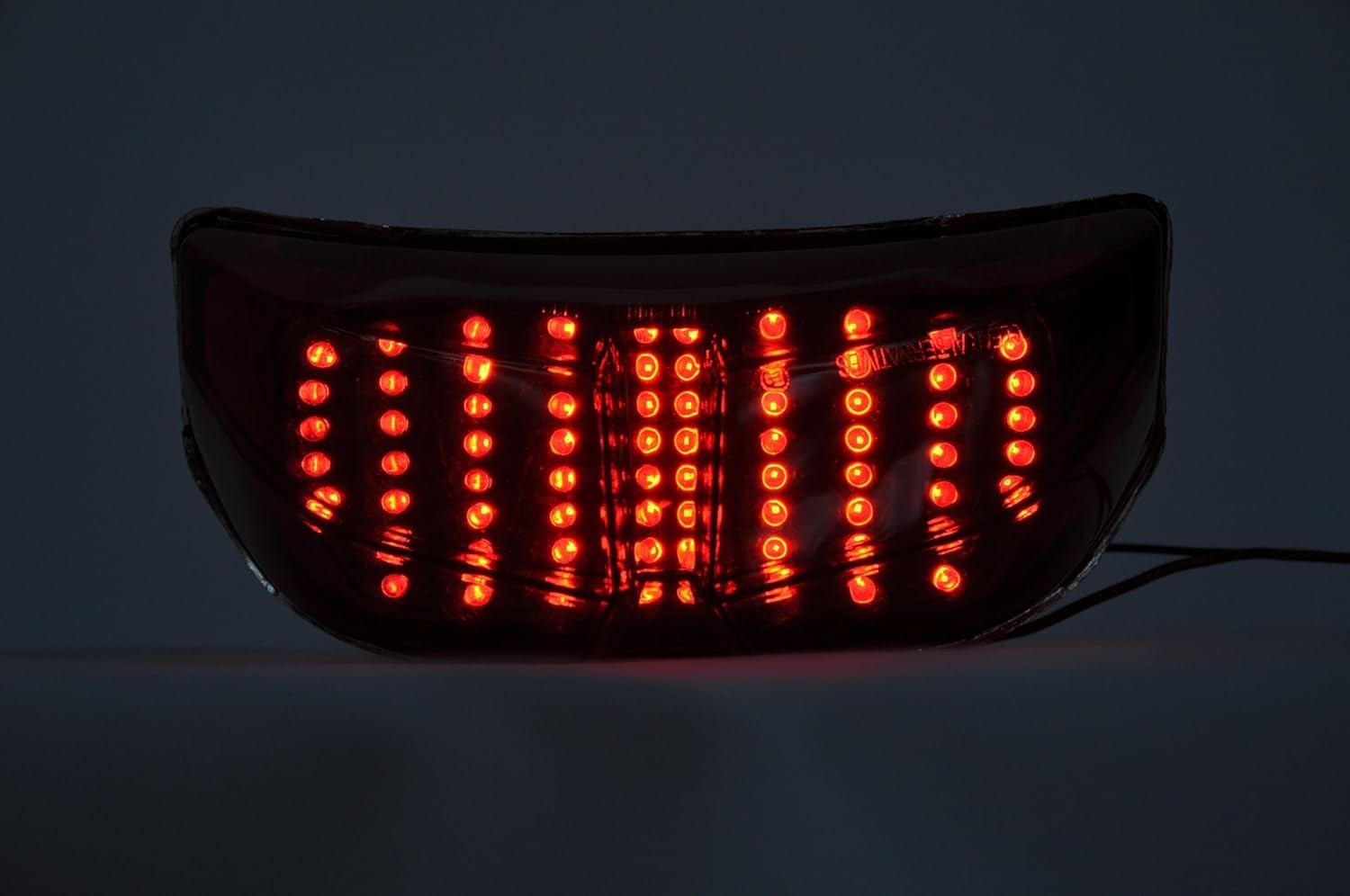 Luz Traseira LED Fumê com Seta Integrada para Yamaha FZ1 (06-11) - Topzone Lighting
