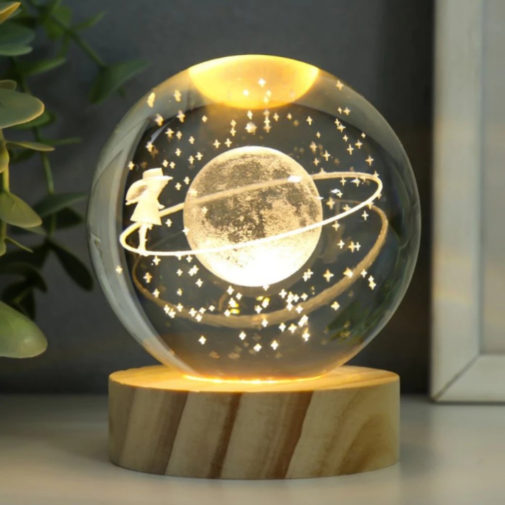 Luminária Bola Cristal Solar Led Base Madeira – Iluminação Elegante e Sustentável