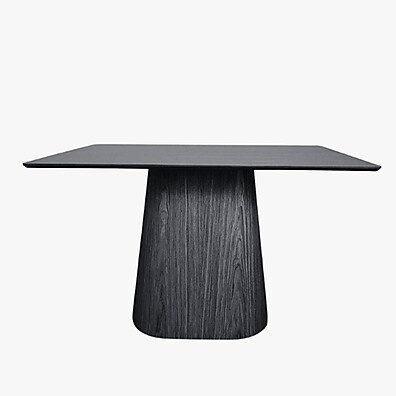 Mesa de Jantar Cone Ébano: Elegância e Espaço