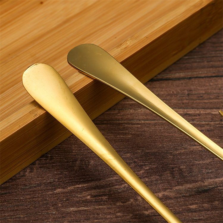Kit 30 Facas de Aço Inox Douradas - Luxo e Qualidade para sua Mesa