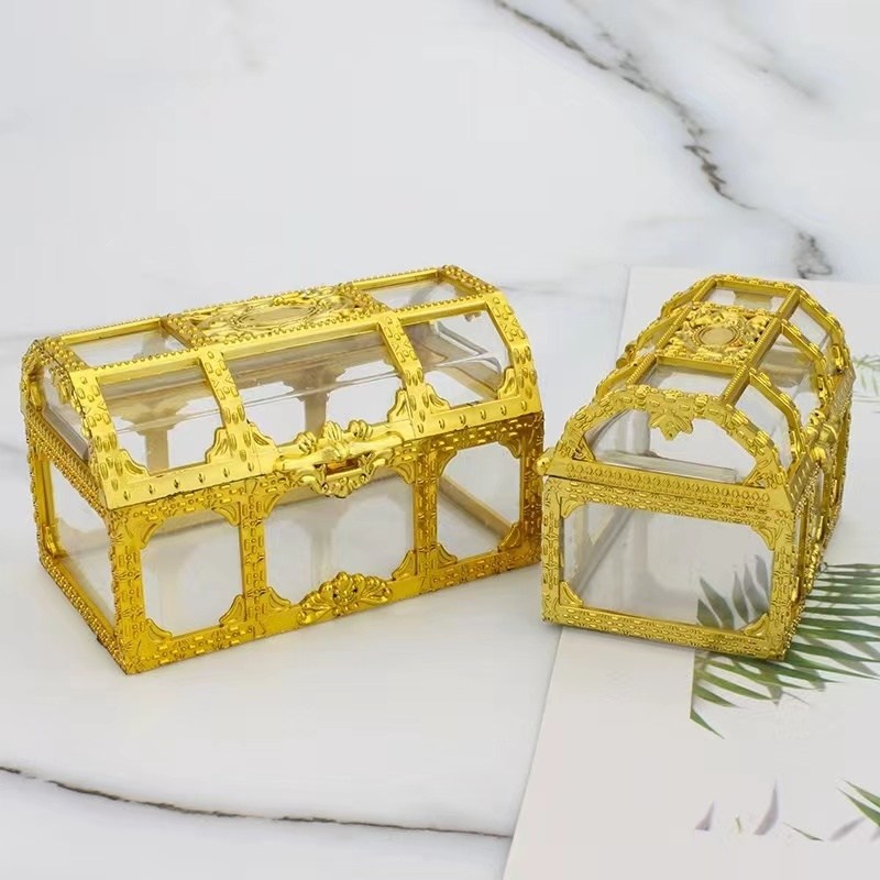 Mini Baú Dourado Acrílico: Festa Inesquecível!