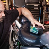 Battery Tender Mais 12V: Carregador e Mantenedor Inteligente para Motos, ATVs e Mais - imagem 4