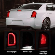 Lanternas Traseiras LED FIONE para Chrysler 300C 2015-2023 - Estilo Fábrica, Acabamento Preto - imagem 4