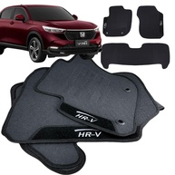 Jogo de Tapetes Borracha Honda HR-V 2023-2025: Proteção Impermeável com Logo Bordado e Traseiro Inteiriço - W8 Acessórios - imagem 1