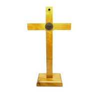 Crucifixo de Mesa São Bento em Madeira Clara 23 cm - Decoração Sagrada com Estilo - imagem 5