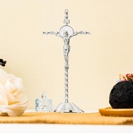 Cruz de Mesa em Metal com Crucifixo de Jesus - 25,4 cm | Decoração Religiosa Católica para Orações e Ambientes Sagrados - imagem 3