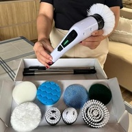 Esfregão Giratório Elétrico 9 em 1 com Escova Rotativa 360° - Cabo Ajustável e Acessórios Multiuso para Limpeza Fácil - imagem 3
