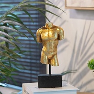 Busto Masculino em Resina - Escultura Decorativa Moderna com Acabamento Dourado | 7,6 x 3,8 x 21,3 cm - imagem 3