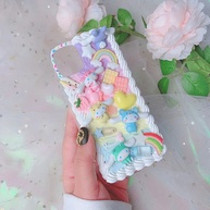 Capinha Kawaii 3D: Seu Celular Mais Divertido! - imagem 2