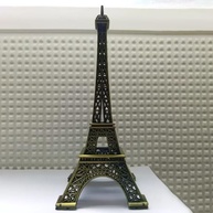 Torre Eiffel Decorativa em Metal - Conjunto com 4 Peças em Bronze Vintage, 10-22cm, Ideal para Decoração Parisiense - imagem 5