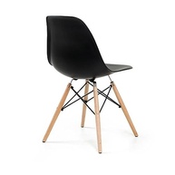 Kit 4 Cadeiras Eiffel Charles Eames DSW – Design Moderno em Polipropileno Preto com Base de Madeira Clara - imagem 4