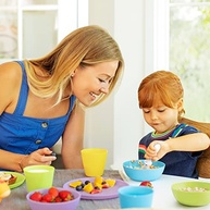 Munchkin® Pratos Multi™ Coloridos para Bebês - Pacote com 8 Peças Empilháveis - imagem 3