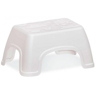 Banquinho Infantil em Plástico Monobloco Catty Tramontina - Confortável, Resistente e Seguro - imagem 1