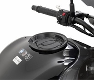 Anel de Tanque GIVI BF11: Fixação Segura para sua Bolsa de Tanque - imagem 1