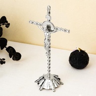Cruz de Mesa em Metal com Crucifixo de Jesus - 25,4 cm | Decoração Religiosa Católica para Orações e Ambientes Sagrados - imagem 4