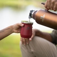 Stanley Cuia Térmica para Mate 200ml - Mantém Bebidas Quentes e Frias, Aço Inoxidável, Lavável na Máquina, Matte Red - imagem 3