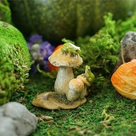 Top Collection Estátua Miniatura de Sapos em Cogumelos - Decoração Encantadora para Jardim e Fadas - imagem 3