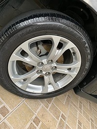 a-duradouro-de-brilho-onca-gel-e-brilha-pneu-carro-para-intenso-seu-baba-a