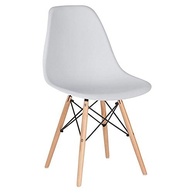 Cadeira Charles Eames Eiffel DSW - Loft7 - Assento em Polipropileno com Pés de Madeira Clara - Cinza Claro - imagem 2