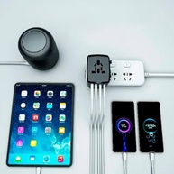 Adaptador Universal 30W: Carregue Tudo em Mais de 150 Países com 4 Portas USB-A/USB-C - imagem 4