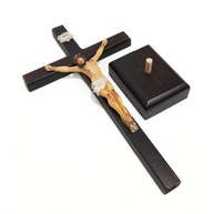 Crucifixo de Mesa em Madeira com Cristo em Resina - 30 cm, Feito no Brasil - imagem 5