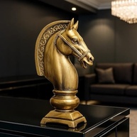 Estátua Decorativa de Cavalo Dourado Envelhecido | Design Clássico 27 cm | Base Ornamentada para Decoração de Mesa - imagem 2