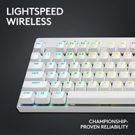 a-gamer-x-tkl-sem-e-lightsync-teclado-performance-fio-g-logitech-estilo-rgb-pro-a