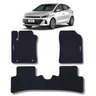 Tapete Carpete HB20 Hatch 2023-2026: Proteção Sob Medida com Design Exclusivo - imagem 1