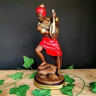Imagem em Gesso Orixá Ogum Vermelho 30cm - Decoração Afro-Brasileira com Simbolismo e Estilo - imagem 2