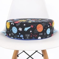 Assento Redondo de Elevação Infantil Planetas - Impermeável e Portátil Cici e Ben - imagem 2
