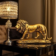 Escultura de Leão Andando - Estatueta de Luxo para Decoração de Casa e Escritório - imagem 1