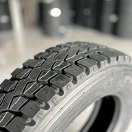 Pneu Borrachudo 235/75R17,5 16PR 141/140J TR689A: Tração e Resistência Imbatíveis - imagem 4