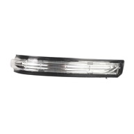 Luz de Seta para Espelho Lateral - A1698201221 - Segurança e Estilo para seu Carro - imagem 1