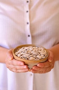 abobora-semente-e-salgada-pote-frutt-casca-de-torrada-brasil-com-110g