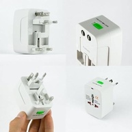 Kit 2 Adaptadores de Tomada Universal para Viagem - Conecte-se em Mais de 150 Países! - imagem 4