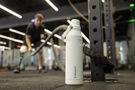Stanley Garrafa Aerolight 710ml - Isolamento a Vácuo, Leve e à Prova de Vazamento - imagem 3